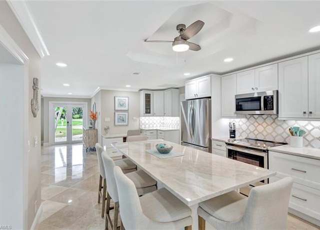 Property at 989 E Valley Dr, Bonita Springs, FL 34134, 3 beds, 2 baths