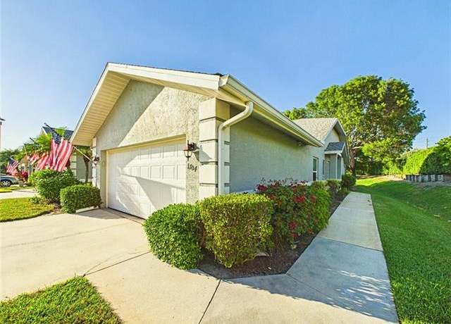 Property at 1704 Royal Cir #602, Naples, FL 34112, 3 beds, 2 baths