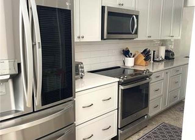 Property at 4211 Chantelle Dr Unit C203, Naples, FL 34112, 2 beds, 2 baths