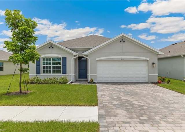 Property at 5012 E Hummingbird Dr, Labelle, FL 33935, 4 beds, 2 baths
