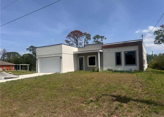 Property at 1139 Croquet St E, Lehigh Acres, FL 33974, 5 beds, 3 baths