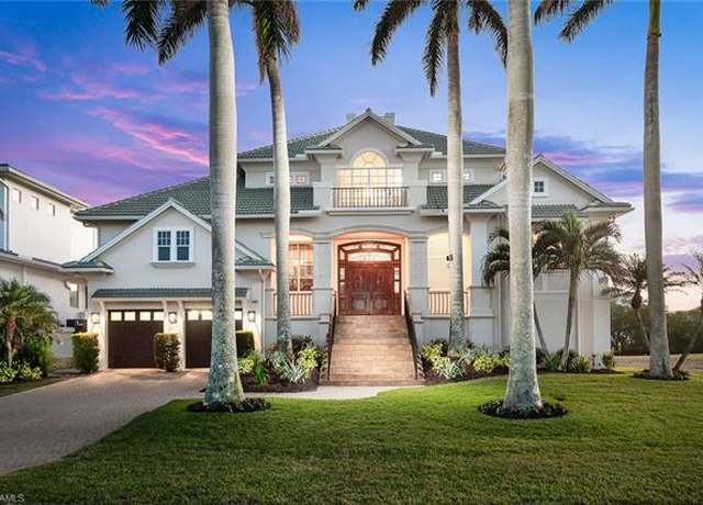 Property at 140 Heron Ave, Naples, FL 34108, 4 beds, 4 baths
