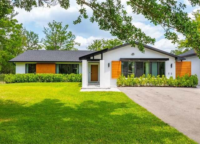 Property at 5237 Cherry Wood Dr, Naples, FL 34119, 4 beds, 2 baths