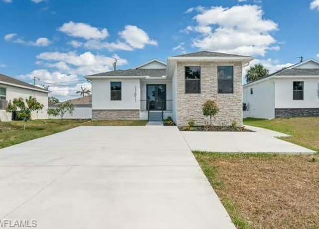 Property at 11671 Pawley Ave, Bonita Springs, FL 34135, 4 beds, 4 baths