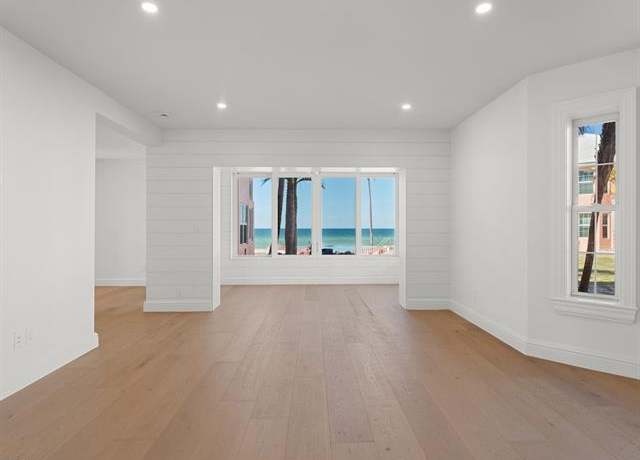 Property at 2401 Gulf Shore Blvd N Unit Villa 1, Naples, FL 34103, 2 beds, 2 baths