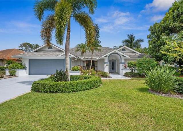 Property at 118 Palmetto Dunes Cir, Naples, FL 34113, 3 beds, 3 baths