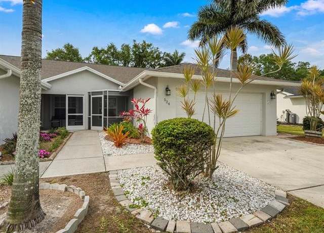 Property at 524 Saint Andrews Blvd, Naples, FL 34113, 3 beds, 2 baths
