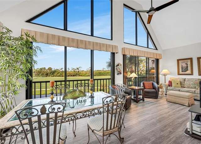 Property at 332 Bears Paw Trl, Naples, FL 34105, 2 beds, 2 baths