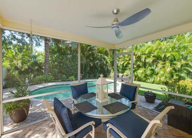 Property at 542 110th Ave N, Naples, FL 34108, 3 beds, 2 baths