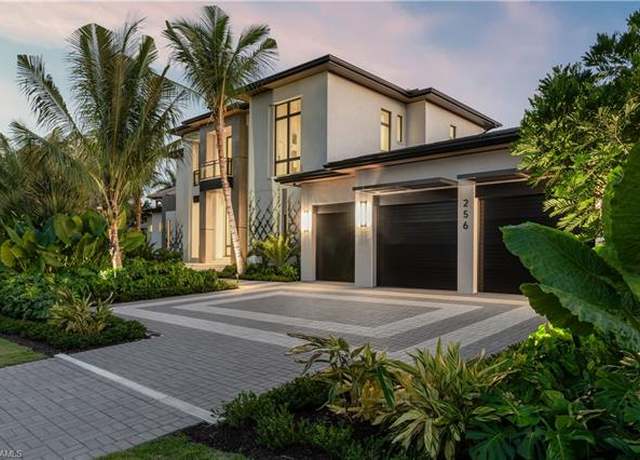 Property at 256 Aqua Ct, Naples, FL 34102, 5 beds, 5.5 baths