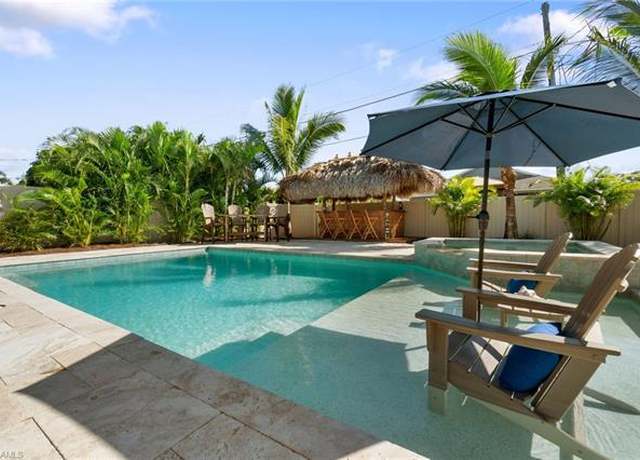 Property at 530 108th Ave N, Naples, FL 34108, 3 beds, 2 baths