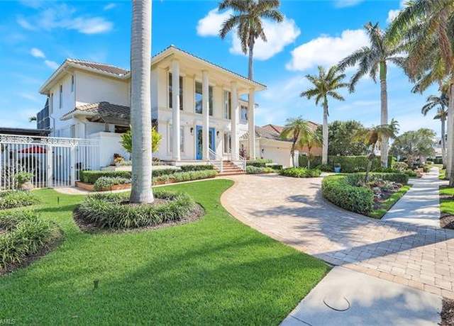 Property at 821 Partridge Ct, Marco Island, FL 34145, 3 beds, 3.5 baths