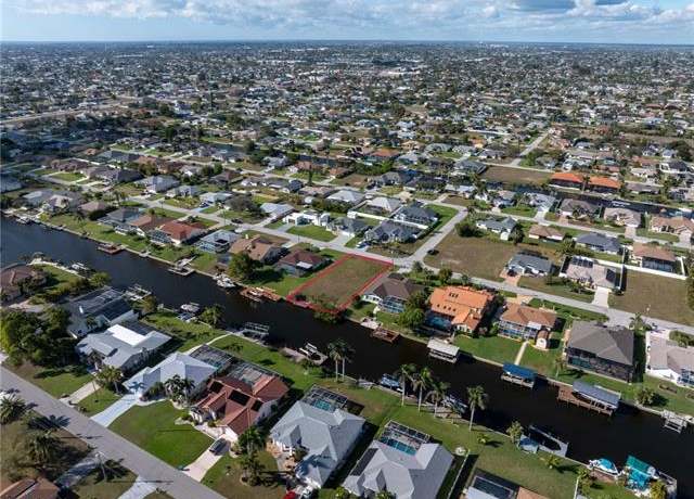Property at 248 SE 31st Ter, Cape Coral, FL 33904