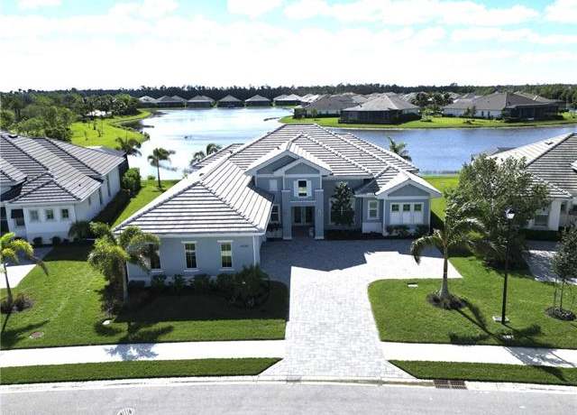 Property at 14248 Laguna Springs Ln, Naples, FL 34114, 3 beds, 3 baths