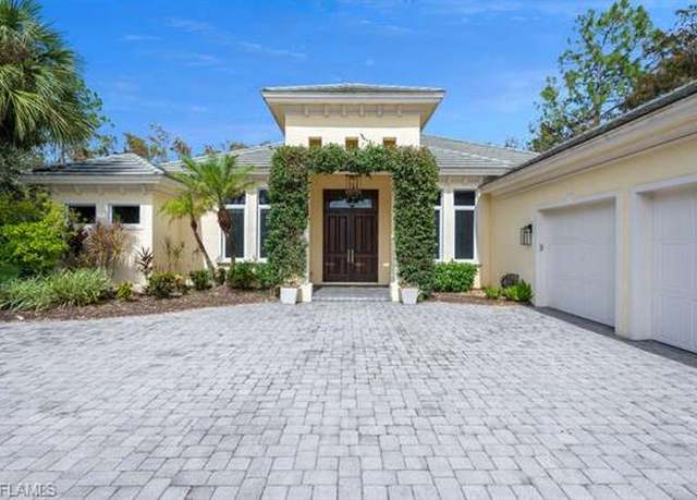 Property at 2944 Mona Lisa Blvd, Naples, FL 34119, 4 beds, 3.5 baths