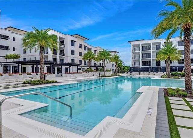 Property at 1125 Central Ave #267, Naples, FL 34102, 2 beds, 2.5 baths
