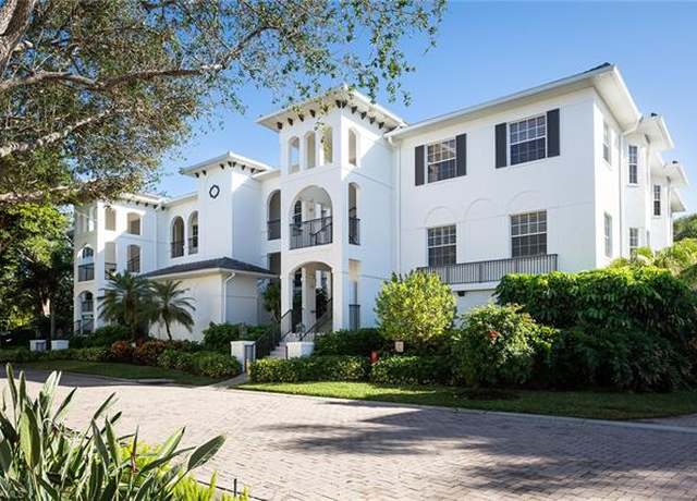 Property at 790 Bentwater Cir #203, Naples, FL 34108, 2 beds, 2 baths