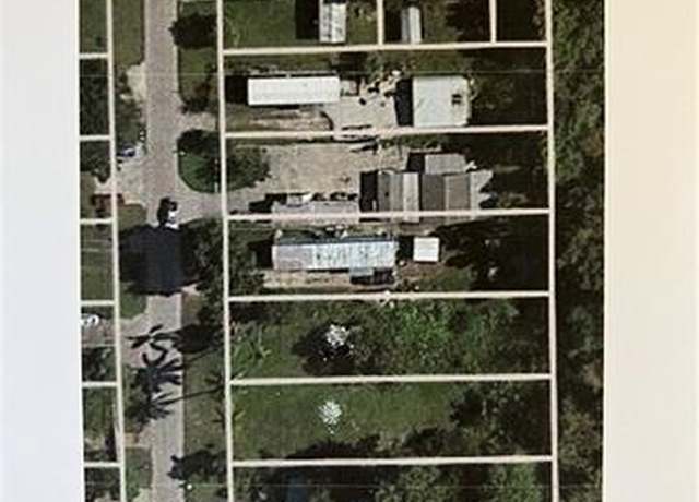 Property at 2804 Holly Ave, Naples, FL 34112