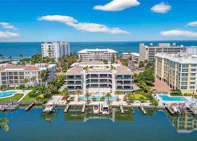 Property at 1820 Gulf Shore Blvd N #202, Naples, FL 34102, 3 beds, 3.5 baths