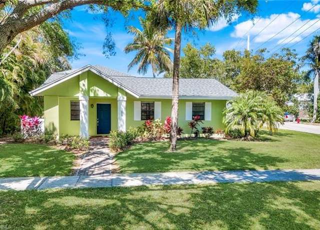 Property at 1275 8th Ave N, Naples, FL 34102, 5 beds, 3 baths