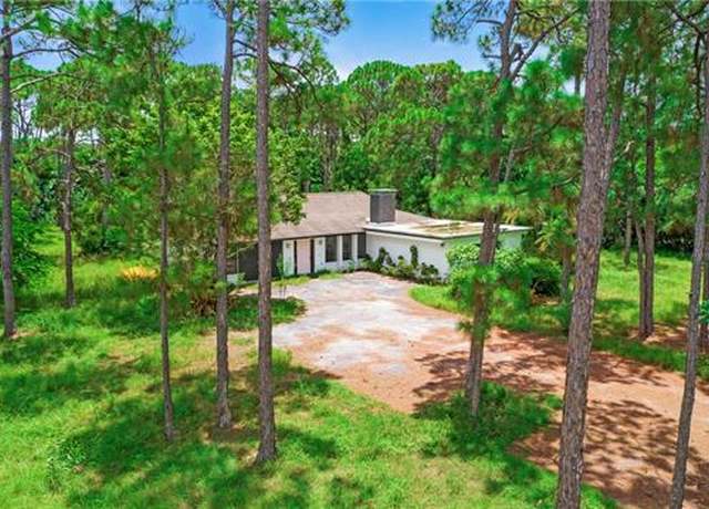 Property at 6640 Trail Blvd, Naples, FL 34108, 3 beds, 2 baths