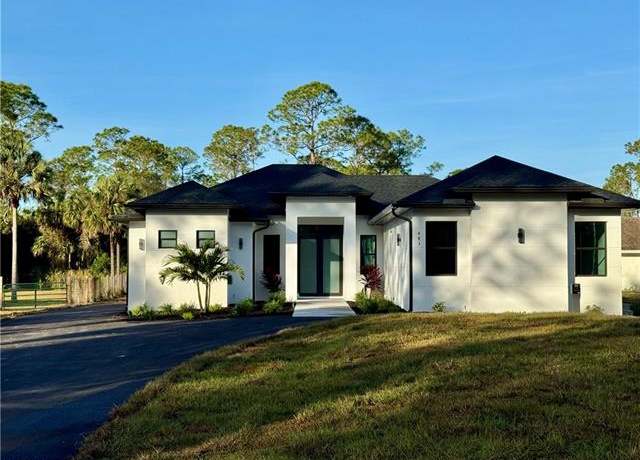 Property at 483 4th St NE, Naples, FL 34120, 4 beds, 3 baths