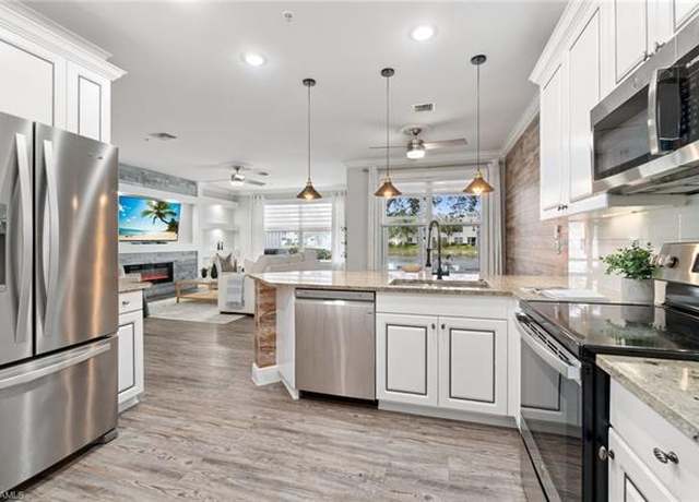 Property at 1330 Mariposa Cir #103, Naples, FL 34105, 3 beds, 2.5 baths