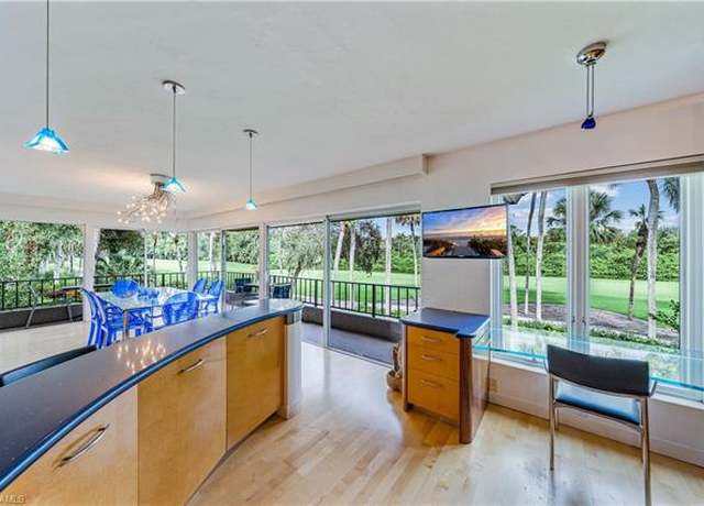 Property at 107 Clubhouse Dr #258, Naples, FL 34105, 3 beds, 2 baths