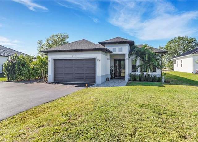 Property at 218 22nd Ave NE, Naples, FL 34120, 3 beds, 3 baths