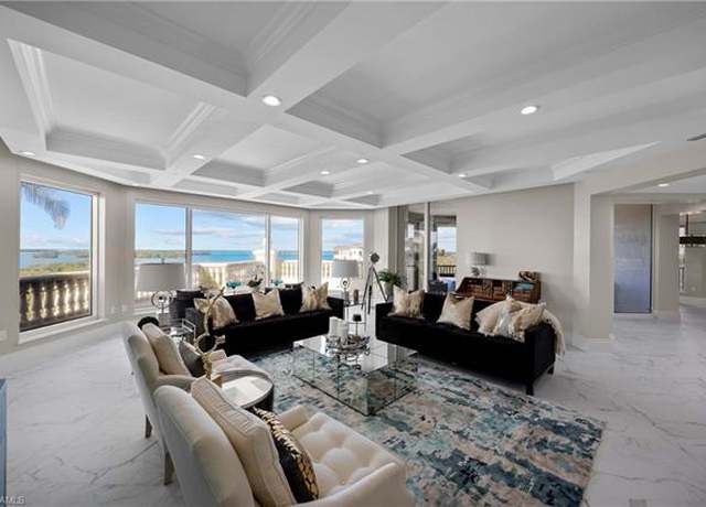 Property at 5051 Pelican Colony Blvd #304, Bonita Springs, FL 34134, 3 beds, 3.5 baths