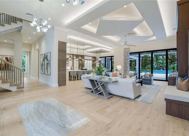 Property at 201 Caribbean Rd, Naples, FL 34108, 5 beds, 6.5 baths