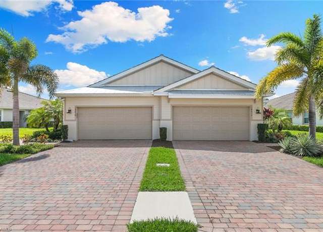 Property at 14618 Edgewater Cir, Naples, FL 34114, 2 beds, 2 baths