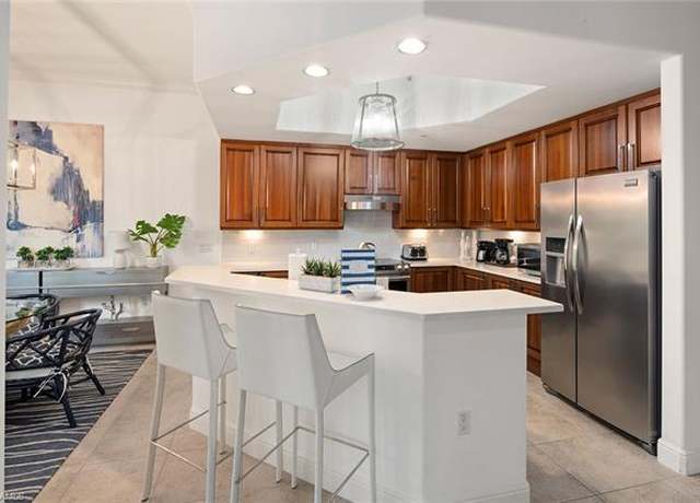 Property at 985 Sandpiper St Unit I205, Naples, FL 34102, 2 beds, 2 baths