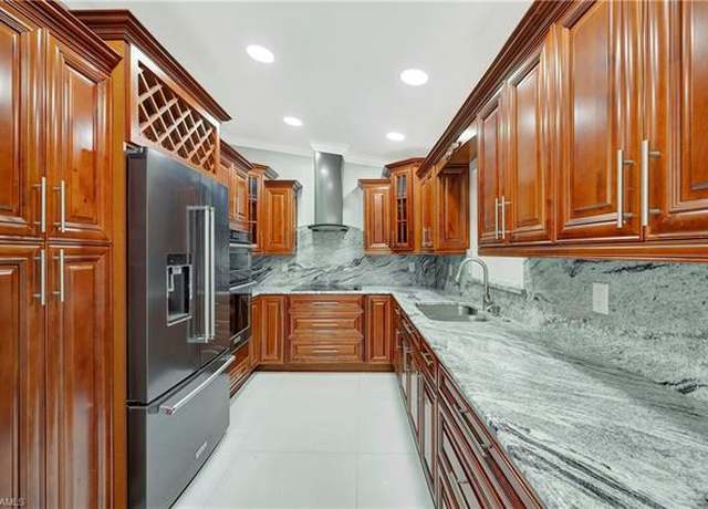 Property at 3064 54th Ter SW, Naples, FL 34116, 5 beds, 3 baths