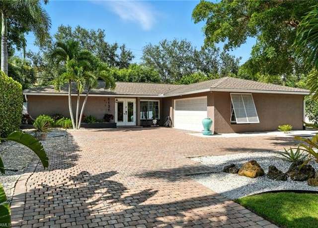 Property at 1131 Milano Dr, Naples, FL 34103, 3 beds, 2 baths
