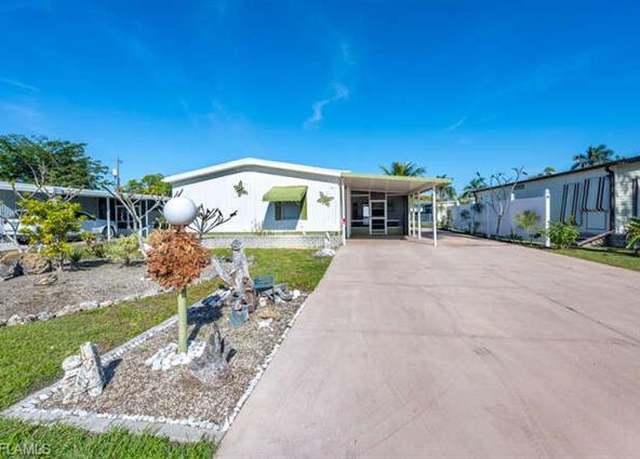 Property at 131 Grassy Key Ln #44, Naples, FL 34114, 3 beds, 2 baths