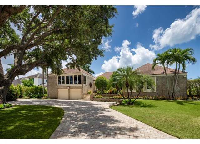 Property at 2610 Half Moon Walk, Naples, FL 34102, 4 beds, 4.5 baths