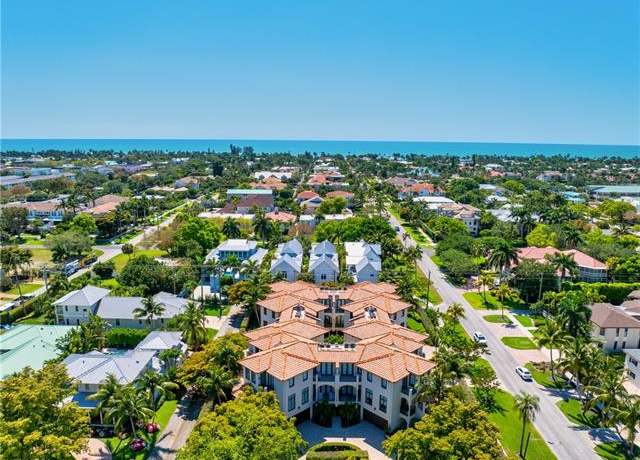 Property at 680 10th Ave S Unit C1, Naples, FL 34102, 3 beds, 3 baths
