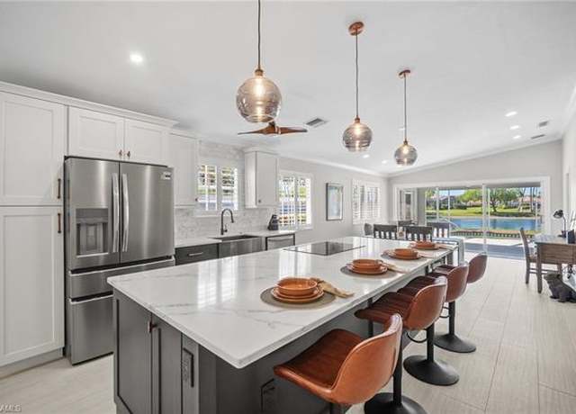Property at 3701 Yakobi Ln, Naples, FL 34119, 2 beds, 2 baths