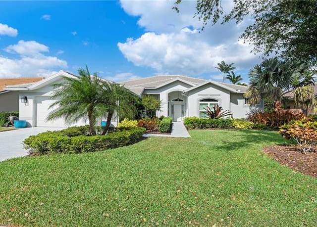 Property at 26291 Summer Greens Dr, Bonita Springs, FL 34135, 3 beds, 2.5 baths