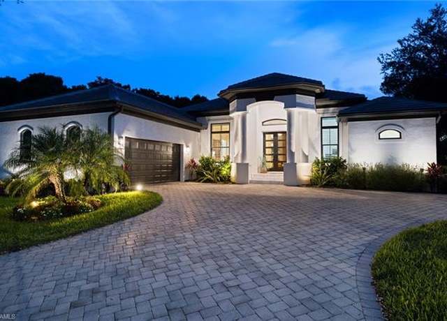 Property at 1923 Springberry Cir, Naples, FL 34109, 4 beds, 3.5 baths