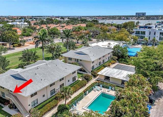 Property at 722 Broad Ave S #722, Naples, FL 34102, 2 beds, 2 baths