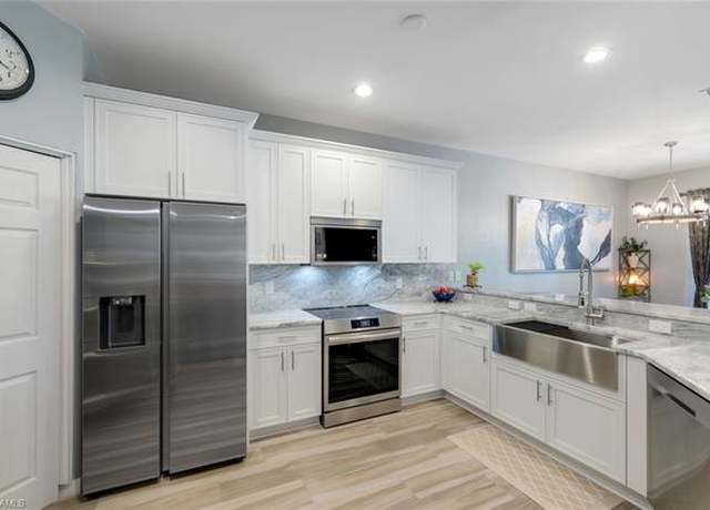 Property at 14686 Sutherland Ave, Naples, FL 34119, 3 beds, 2.5 baths