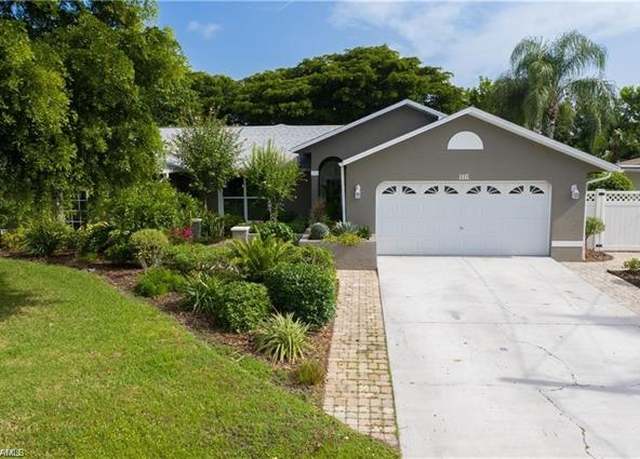 Property at 1441 SE 19th Ter, Cape Coral, FL 33990, 4 beds, 2 baths