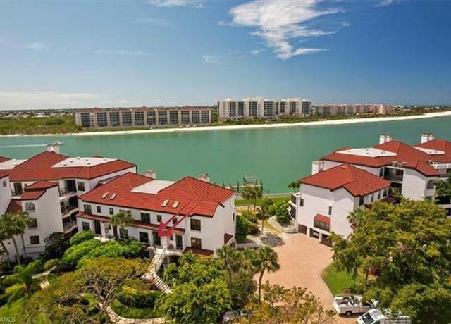 Property at 311 La Peninsula Blvd #311, Naples, FL 34113, 2 beds, 2.5 baths