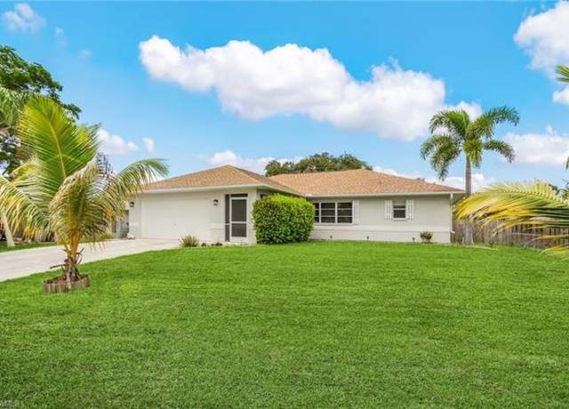 Property at 27670 Tierra Del Sol Ln, Bonita Springs, FL 34135, 3 beds, 2 baths