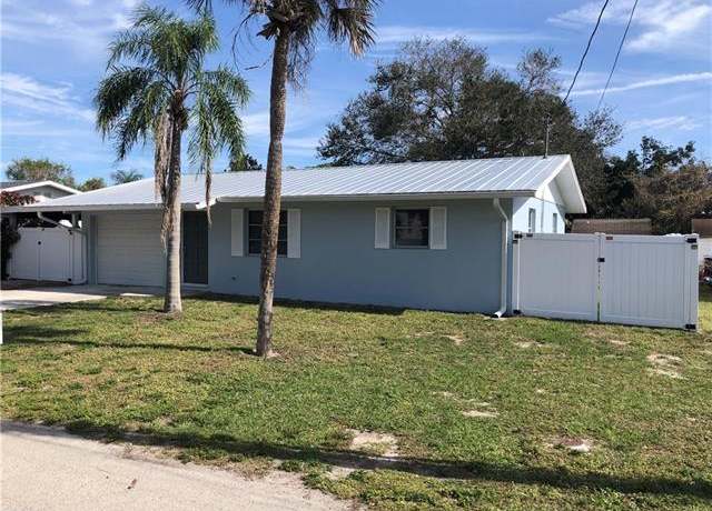 Property at 27111 Sun Aqua Ln, Bonita Springs, FL 34135, 2 beds, 2 baths