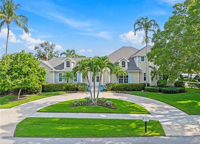 Property at 687 9th Ave S, Naples, FL 34102, 5 beds, 3.5 baths