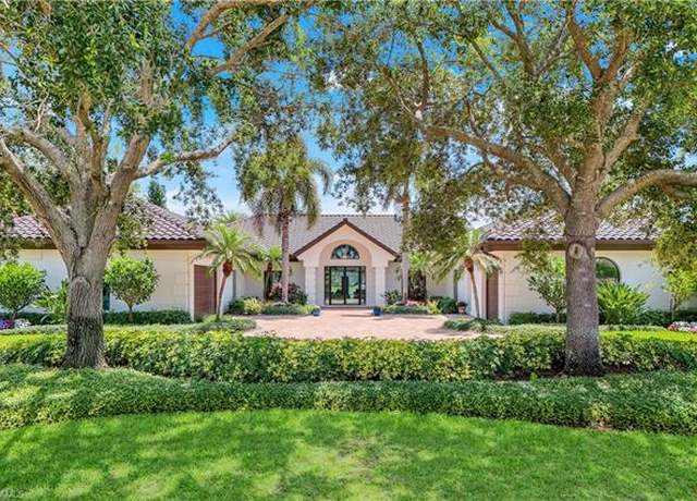 Property at 4701 Oak Leaf Dr, Naples, FL 34119, 3 beds, 4 baths