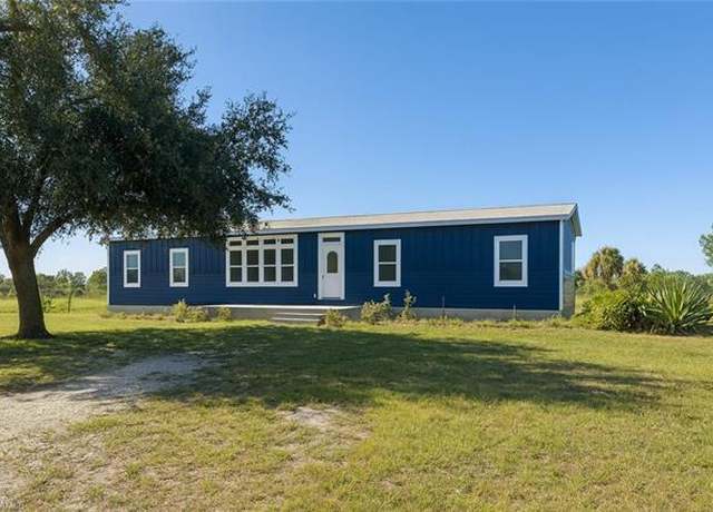 Property at 4660 43rd Ave NE, Naples, FL 34120, 4 beds, 2 baths